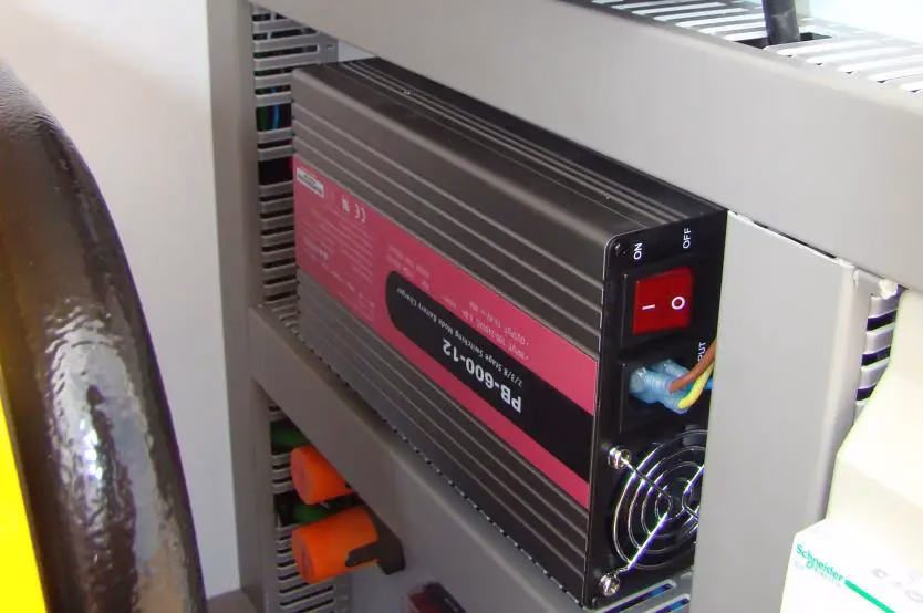 communications-unit-pod-equipment-G18