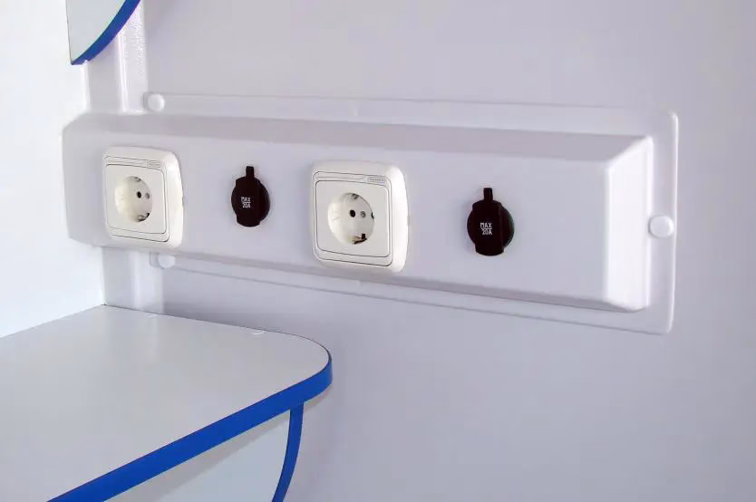 communications-unit-pod-equipment-G8